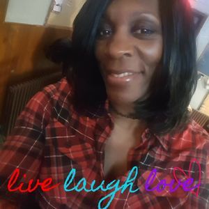 Meet your Posher, Denise